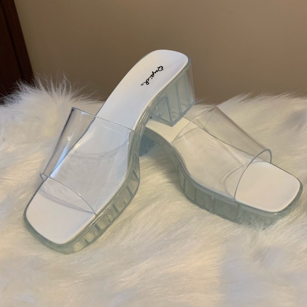 Quipd clear sandals